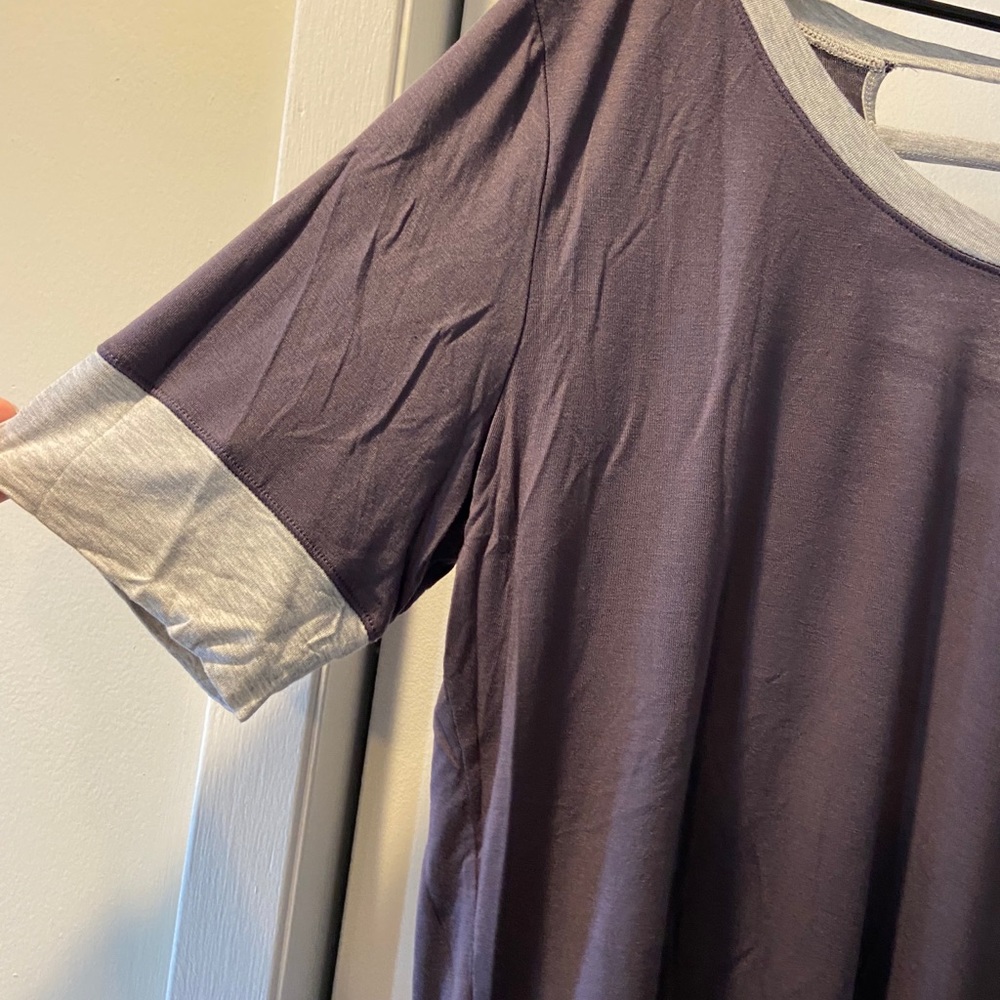 Color Block Tee - Picture 3 of 3